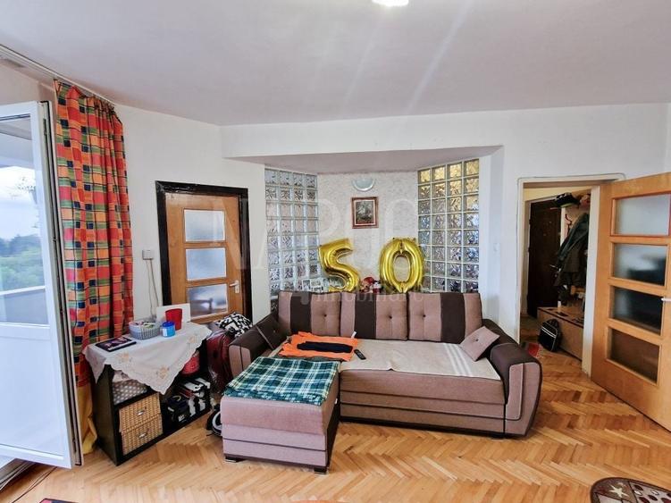 Apartament cu 2 camere decomandat în Zorilor