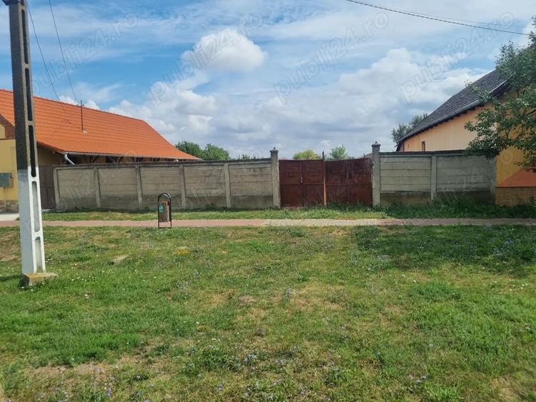 Teren de 1150 mp, în Central