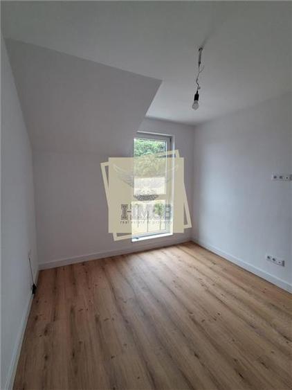 Duplex cu 3 camere cu Teren 250 Mp în Exterior Sud