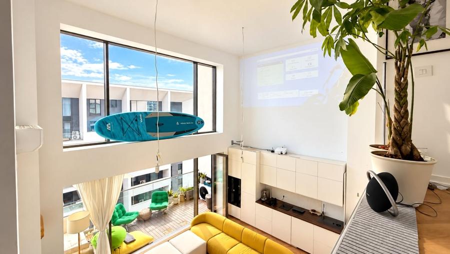 Penthouse cu 3 camere decomandat, mobilat în Pipera