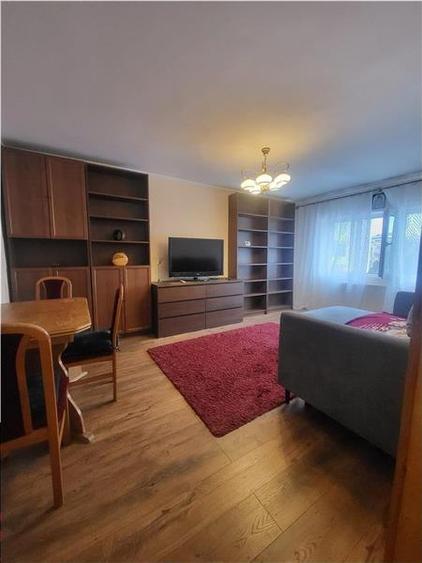 Apartament cu 2 camere decomandat în Autogară