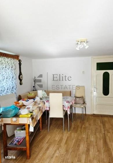 Casă cu 4 camere în Muncelu