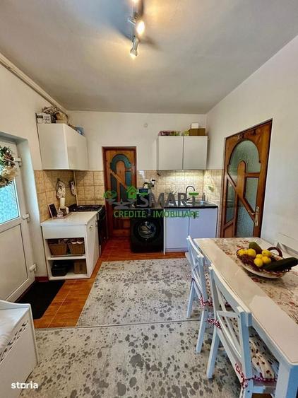 Casă cu 3 camere în Central
