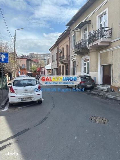 Teren de 900 mp, în Gara de Nord