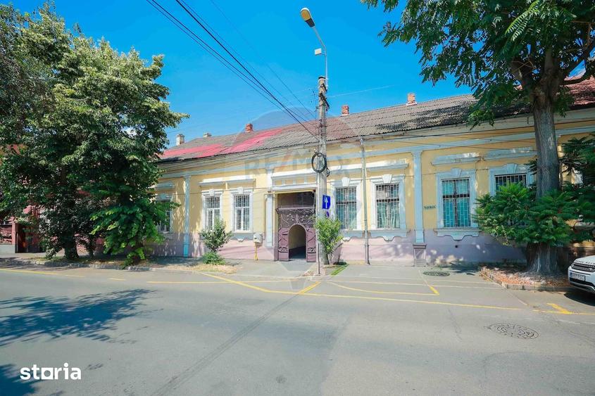 Apartament cu 3 camere în Orașul Nou