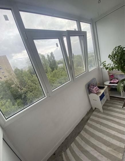 Apartament cu 3 camere în Drumul Taberei