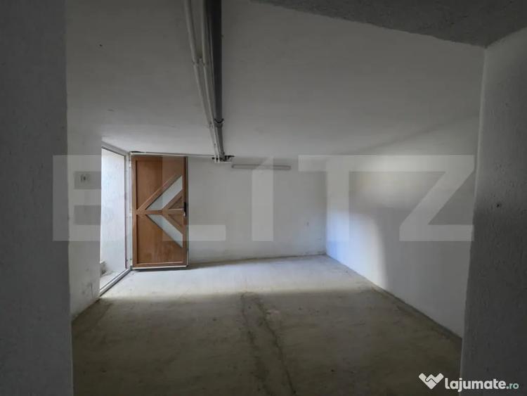 Casă cu 5 camere cu Teren 500 Mp în Titulescu