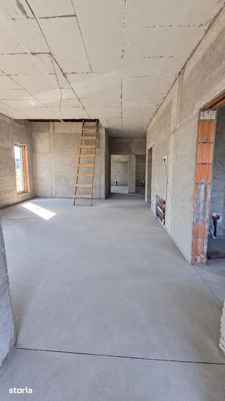 Casă cu 4 camere cu Teren 340 Mp în Central