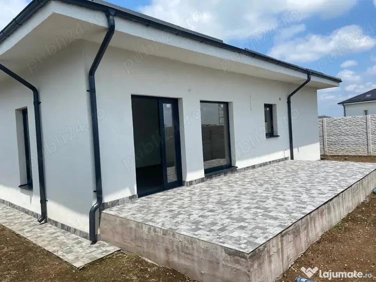 Casă cu 4 camere în Tărtășești