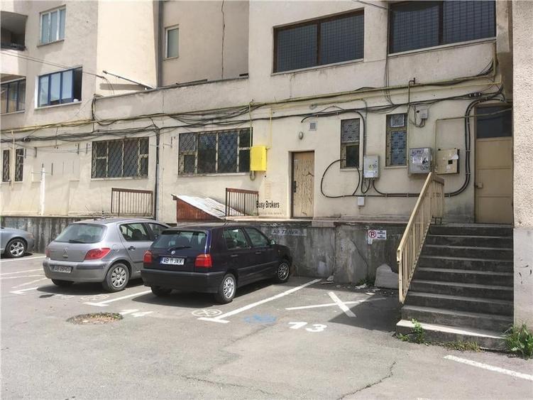 Spațiu comercial, de 150 mp, în Ultracentral