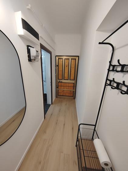 Apartament cu 3 camere decomandat în Ștefan cel Mare