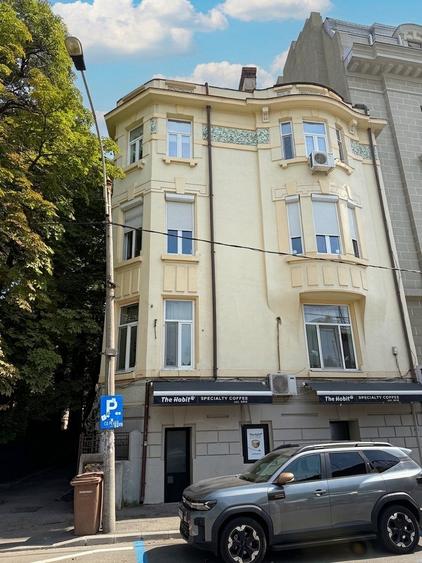 Apartament cu 4 camere în Dorobanți