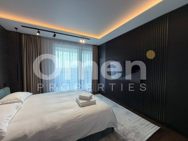 Apartament cu 3 camere semidecomandat, mobilat în Ultracentral