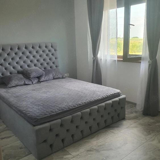 Casă cu Teren 430 Mp în Plopi