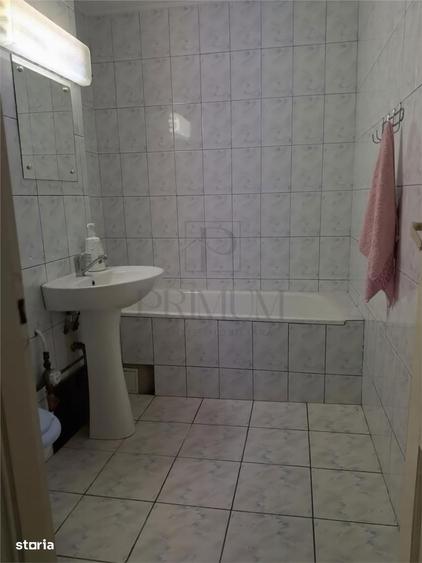 Apartament cu 3 camere decomandat, mobilat în Fabric