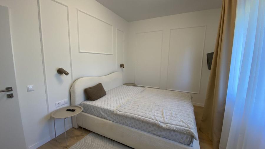 Apartament cu 2 camere, mobilat în Cristian