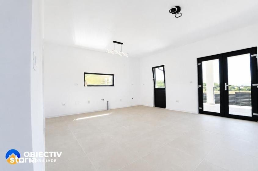Casa noua, eficienta energetic, la doar cateva sute de metri de Sala P - 5
