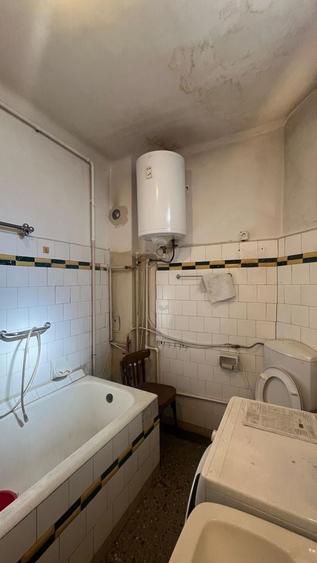 Apartament cu 3 camere semidecomandat în Dorobanți