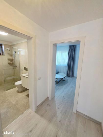 Casă cu 5 camere cu Teren 550 Mp în Păulești