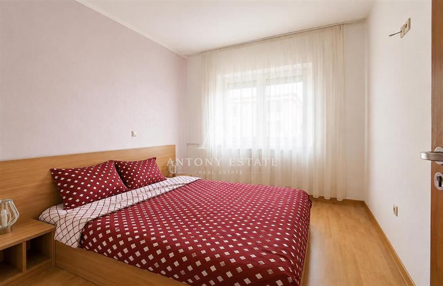 Apartament cu 3 camere decomandat, mobilat în Calea Aradului