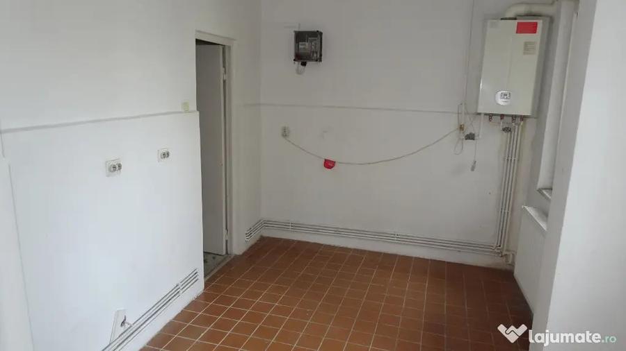 Spațiu comercial, de 70 mp, în Ultracentral