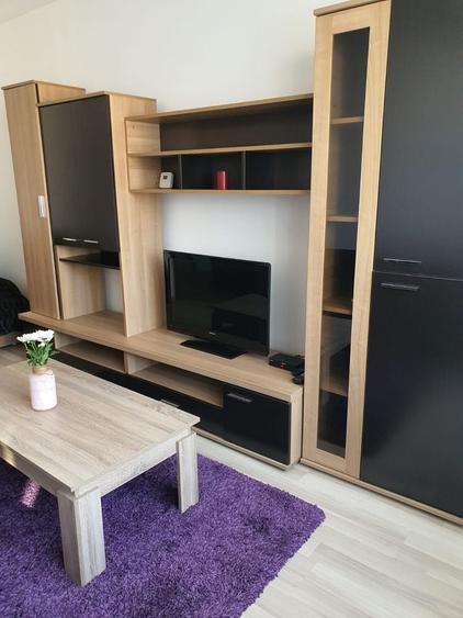 Garsonieră decomandată în Central