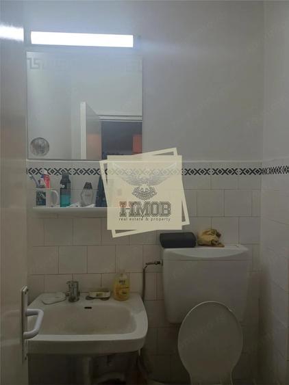 Apartament cu 4 camere decomandat în Central