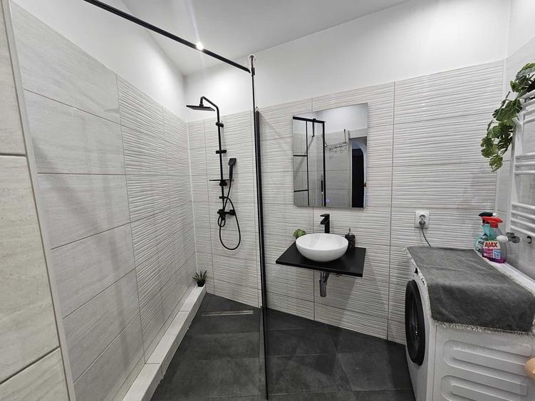 Apartament cu 2 camere semidecomandat în Ultracentral