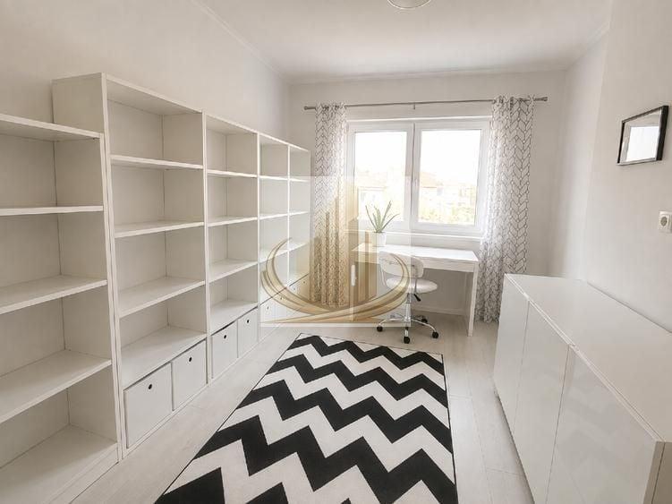 Duplex cu 5 camere cu Canalizare în Dumbrăvița