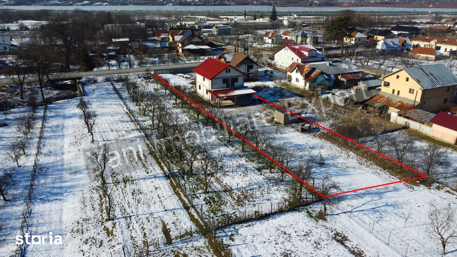 Casă cu 4 camere cu Teren 1250 Mp în Băiculești