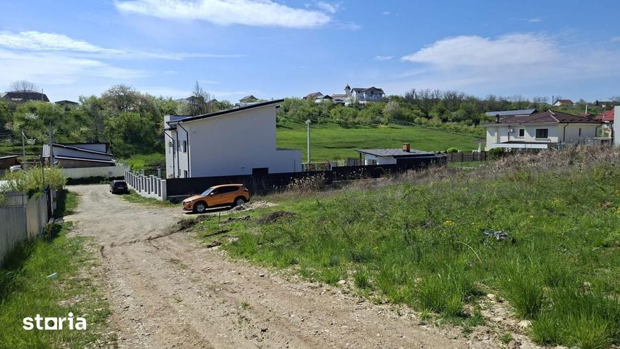 Teren intravilan 575 mp Valea Geamana - 1