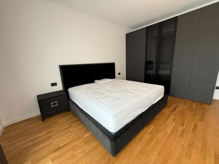 Casă cu 5 camere cu Canalizare în Corbeanca