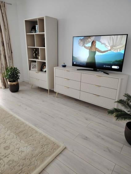 Casă individuală cu 3 camere cu Canalizare în Central