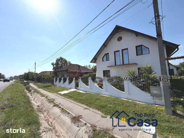 Casă cu 4 camere cu Teren 1257 Mp în Stâlpeni