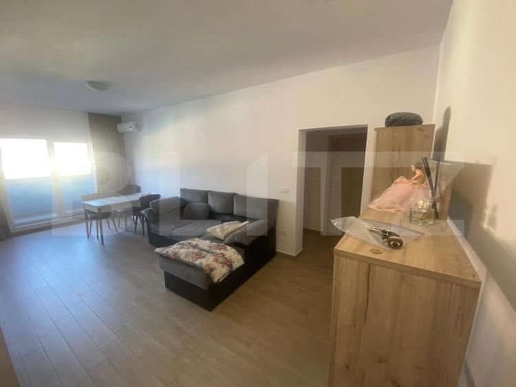 Apartament cu 2 camere semidecomandat, mobilat în Ghirodei