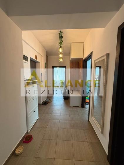Apartament cu 2 camere decomandat, mobilat în Central