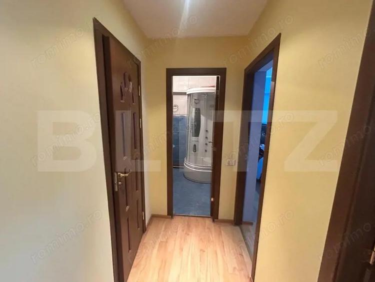 Apartament cu 3 camere decomandat în Micro 11