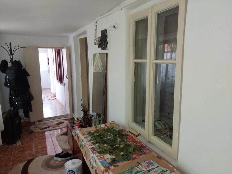 Casă cu 3 camere cu Teren 400 Mp în Central