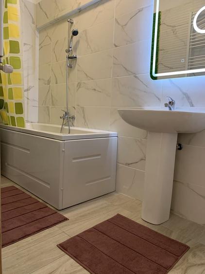 Apartament cu 2 camere semidecomandat în Runcu