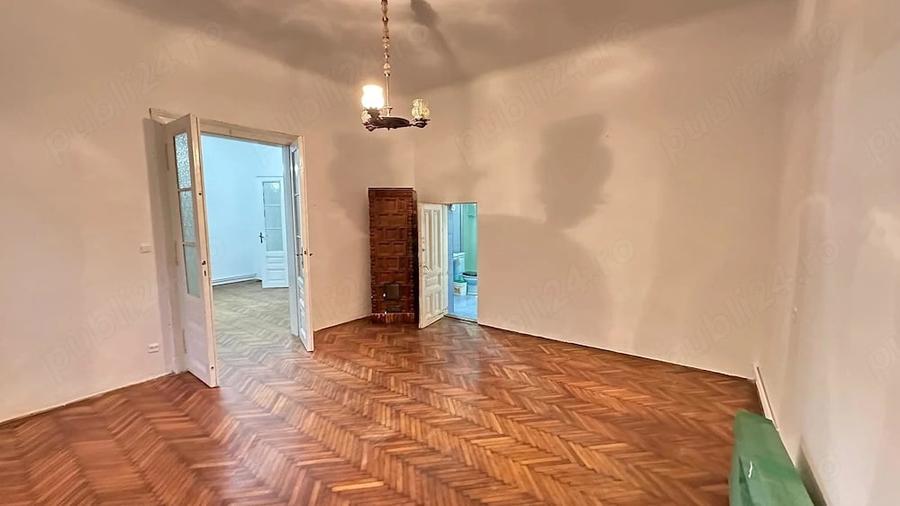 Casă cu 3 camere cu Teren 500 Mp în Odobescu