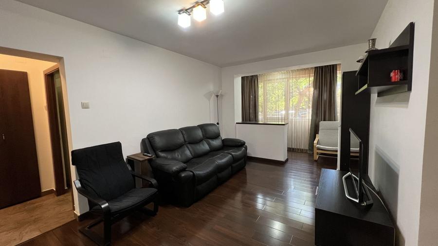 Apartament cu 2 camere semidecomandat, mobilat în Crângași