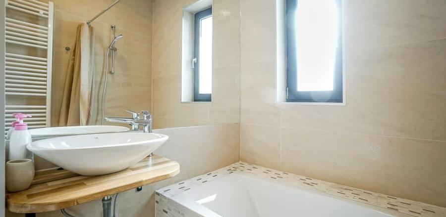 Apartament cu 2 camere, mobilat în Aviației