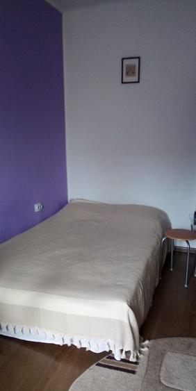 Garsonieră decomandată în Horea