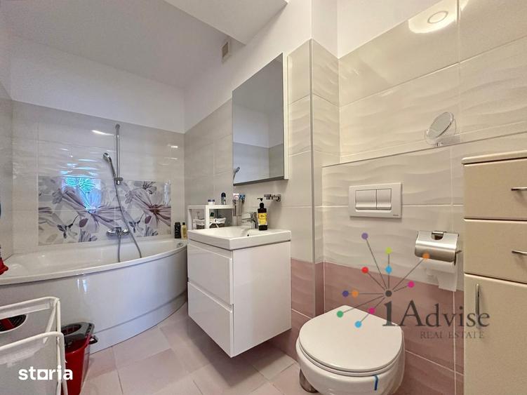 Apartament cu 3 camere decomandat, mobilat în Central