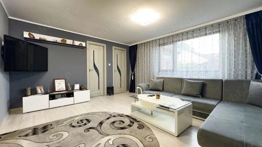 Casă cu 5 camere cu Teren 365 Mp în Valu lui Traian