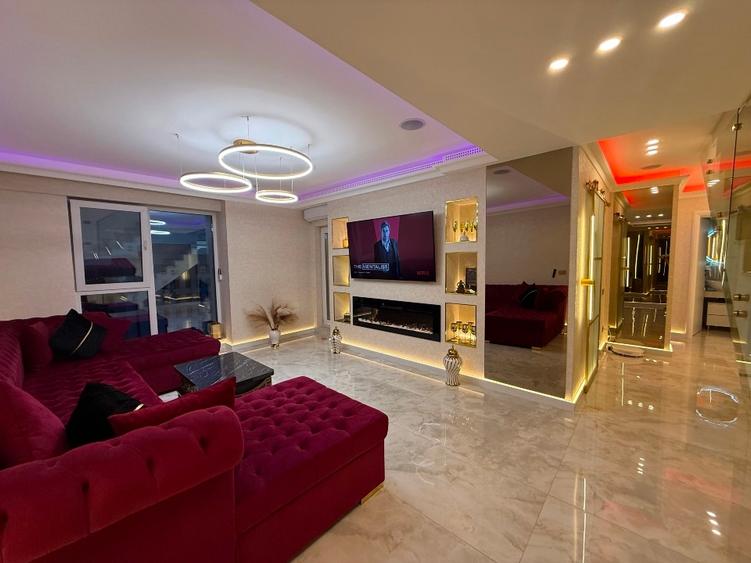 Apartament cu 5 camere decomandat în Parcul Carol