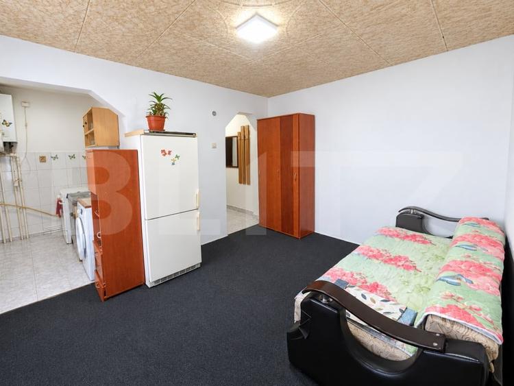 Apartament cu 2 camere semidecomandat, mobilat în Nord-Est
