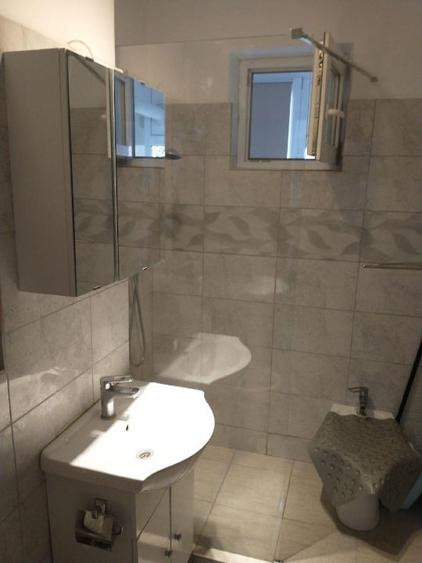 Inchiriez apartament cu 3 camere - 4