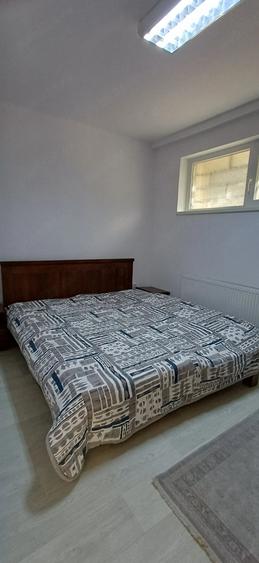 Apartament cu 2 camere semidecomandat în Traian