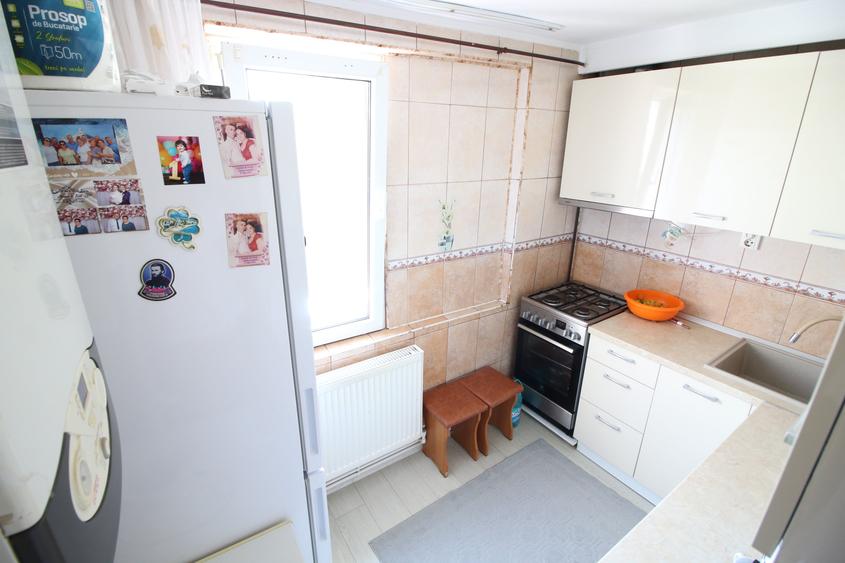 Apartament cu 2 camere semidecomandat în Micro 19
